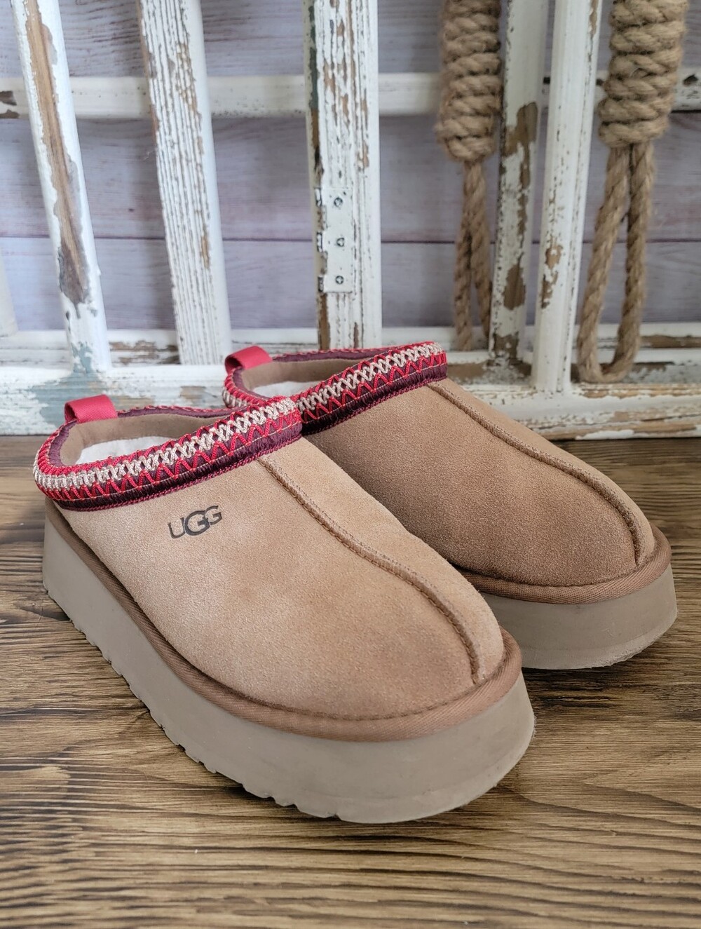 UGG Tazz II Chestnut Slip On Platform Slippers-size 7